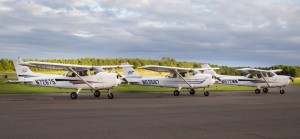 3 Cessna 172s